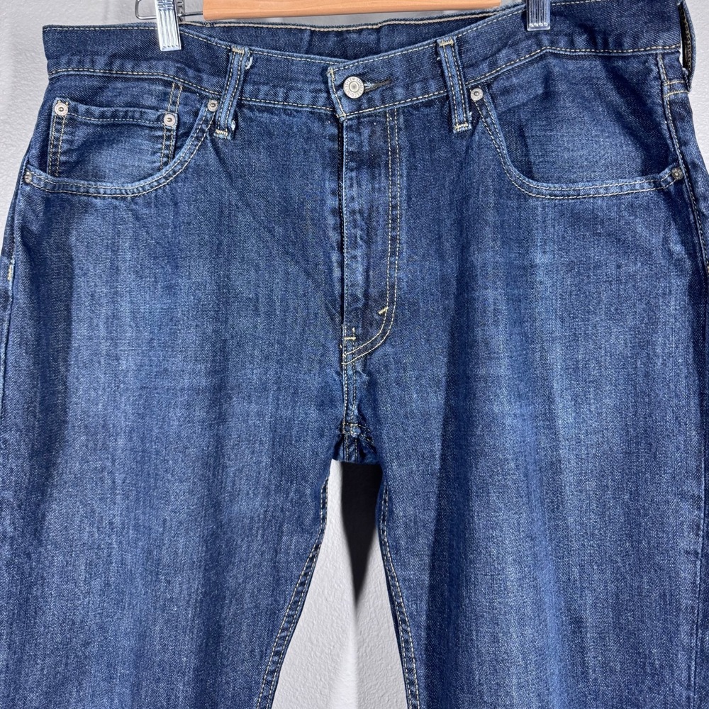 EUC Levis 559 Relaxed Straight Jeans Mens 38x32 Dark‎ Wash Denim 559-0202 - Picture 9 of 9